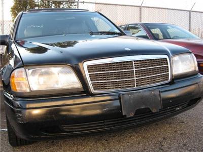 Used Mercedes-Benz CClass 1995 : $3250