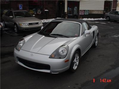 Used Toyota MR2Spyder 2000 : $9995