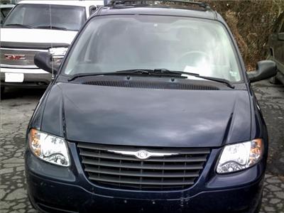 Used Chrysler TownandCountry 2005 : $6995