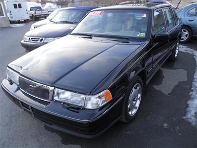 Used Volvo S90 1998 : $3995