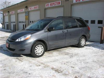 Used Toyota Sienna 2008 : $16495