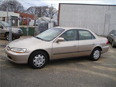 Used Honda Accord 2000 : $5695