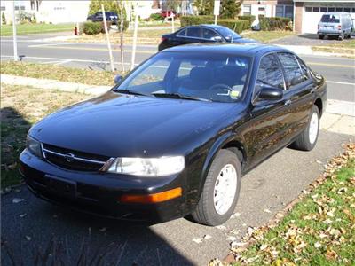 Used Nissan Maxima 1999 : $3995