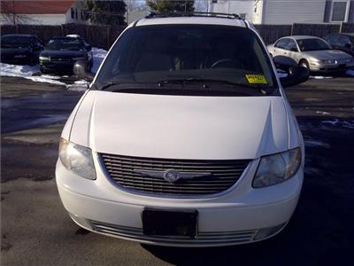 Used Chrysler TownandCountry 2001 : $5995