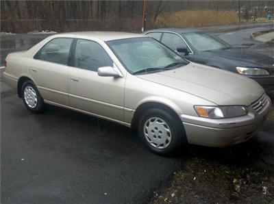 Used Toyota Camry 1997 : $3950