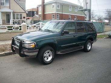 Used Ford Explorer 1997 : $3500