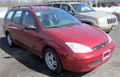Used Ford Focus 2000 : $4599