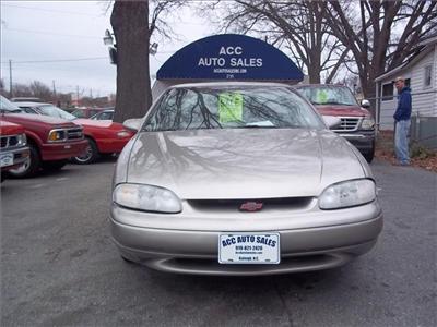 Used Chevrolet MonteCarlo 1999 : $2950