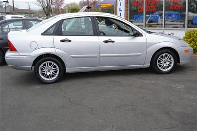 Used Ford Focus 2000 : $3495