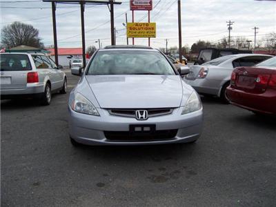 Used Honda Accord 2004 : $9700