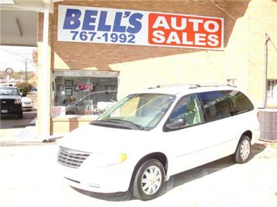 Used Chrysler TownCountry 2005 : $8990