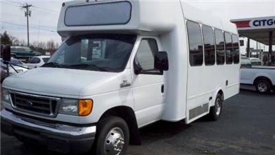 Used Ford E4502R 2006 : $14900