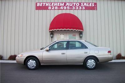 Used Toyota Camry 1999 : $4499