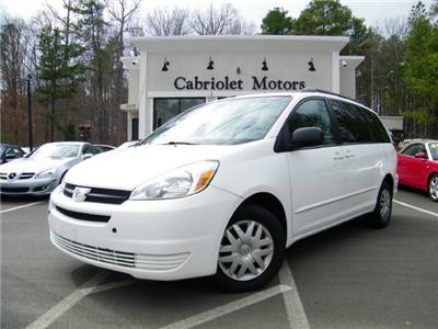 Used Toyota Sienna 2004 : $13995