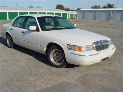 Used Mercury GrandMarquis 2001 : $4500