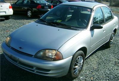 Used Chevrolet Metro 2001 : $3500