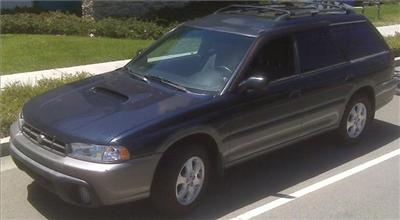 Used Subaru Legacy 1999 : $3900