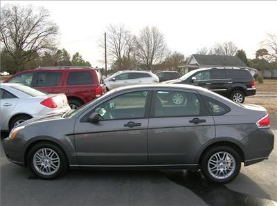 Used Ford Focus 2009 : $11888