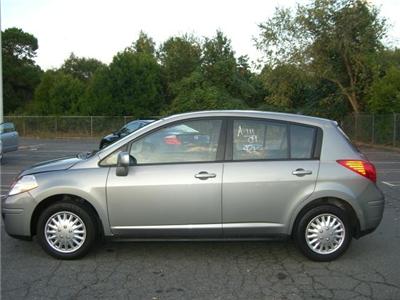 Used Nissan Versa 2009 : $8850