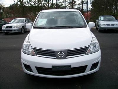 Used Nissan Versa 2008 : $8250