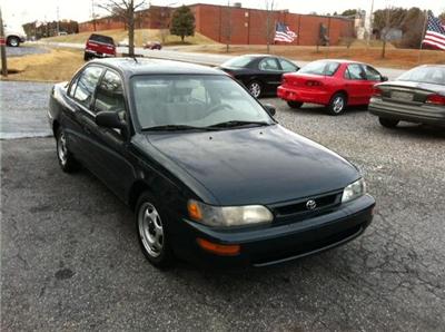 Used Toyota Corolla 1997 : $3495
