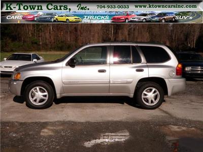 Used GMC Envoy 2005 : $10995