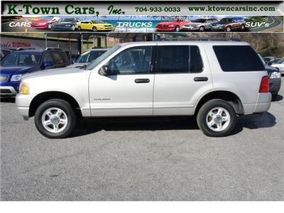 Used Ford Explorer 2004 : $8995