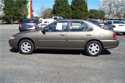 Used Nissan Altima 1998 : $5995