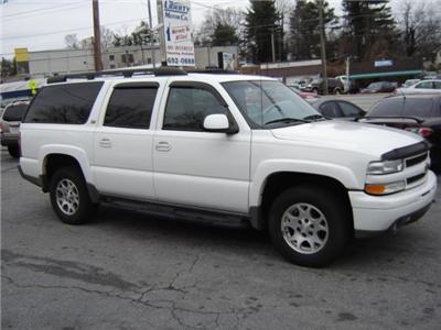 Used Chevrolet Suburban 2002 : $10996