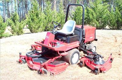 Used TORO 4000GGROUNDSMASTERMOWER 2001 : $11000