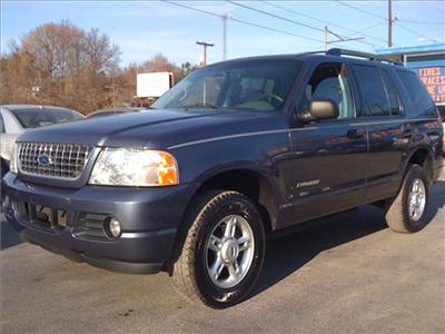 Used Ford Explorer 2005 : $7990