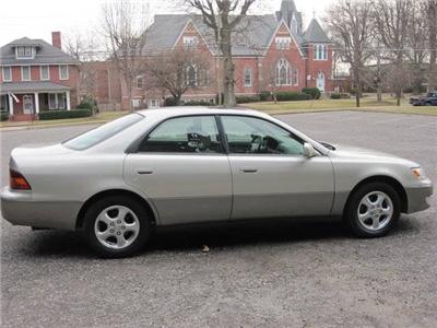 Used Lexus ES300 1997 : $5288