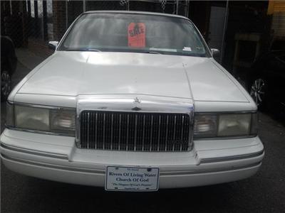 Used Lincoln TownCar 1993 : $2999