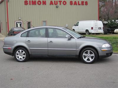 Used Volkswagen Passat 2005 : $9000
