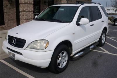 Used Mercedes-Benz MClass 2000 : $9950