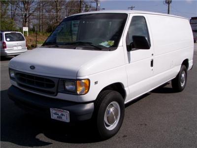 Used Ford Econoline 2002 : $7995