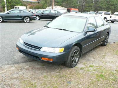 Used Honda Accord 1994 : $4995