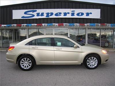 New Chrysler 200 2011 : $23790