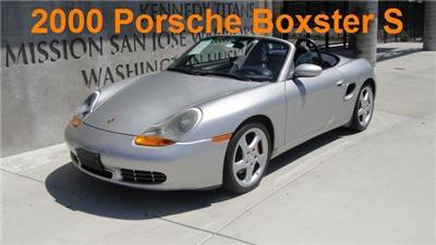 Used Porsche Boxster 2000 : $19500