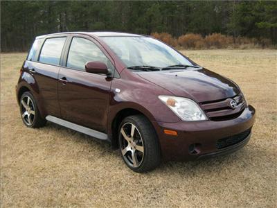 Used Scion xA 2005 : $7995