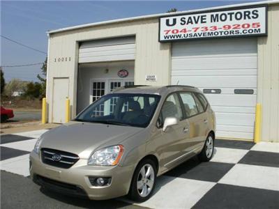 Used Kia Rondo 2007 : $8000
