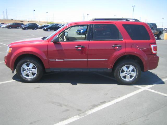 Used Ford Escape 2009 : $18877