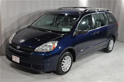 Used Toyota Sienna 2004 : $9995
