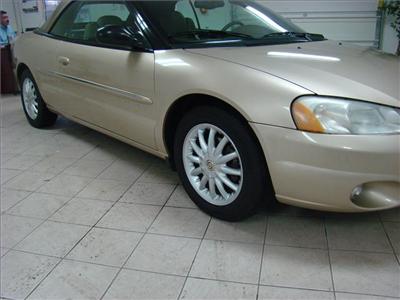 Used Chrysler Sebring 2001 : $4995