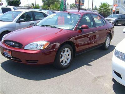 Used Ford Taurus 2005 : $4995