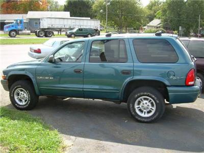 Used Dodge Durango 2000 : $3995