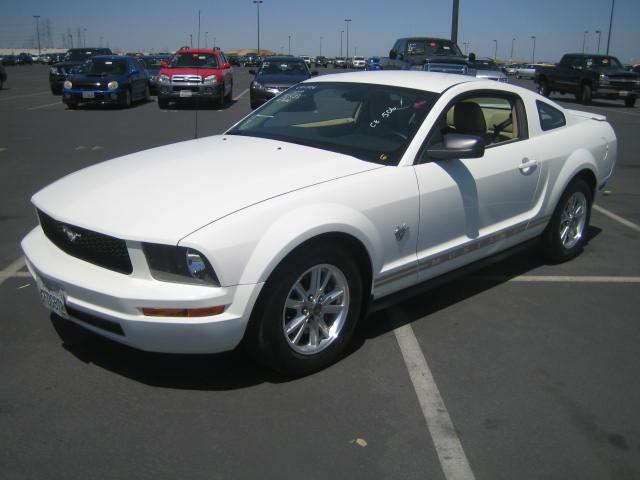 Used Ford Mustang 2009 : $15877