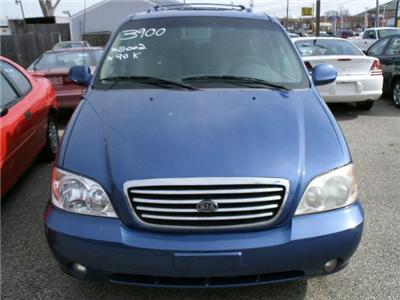 Used Kia Sedona 2002 : $3650
