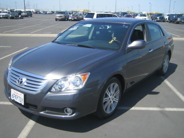 Used Toyota Avalon 2009 : $23977