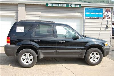 Used Ford EscapeHybrid 2007 : $10500